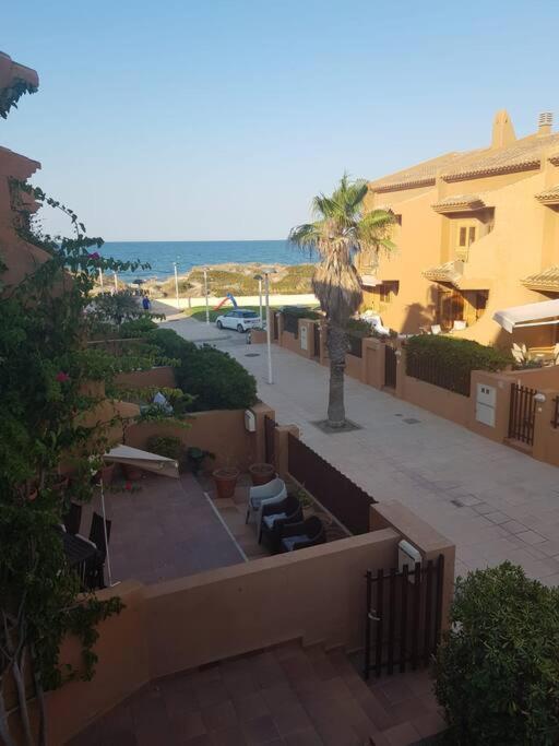 Adosado En La Playa De El Perellonet Con Piscina, Pista Tenis Holiday home Valencia