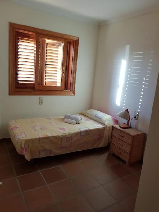 Adosado En La Playa De El Perellonet Con Piscina, Pista Tenis Holiday home *