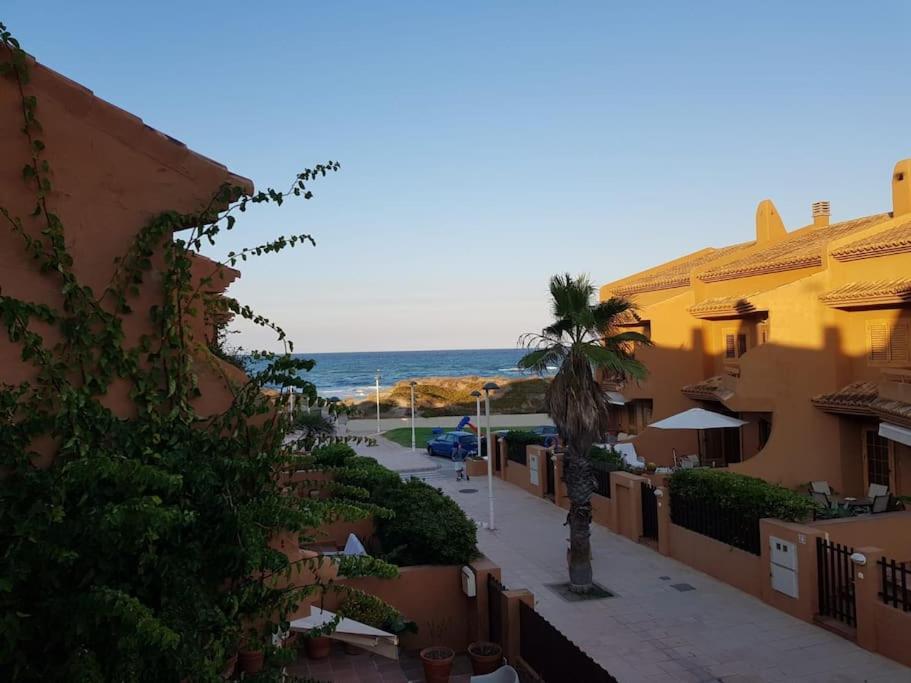 Adosado En La Playa De El Perellonet Con Piscina, Pista Tenis Casa vacanze *